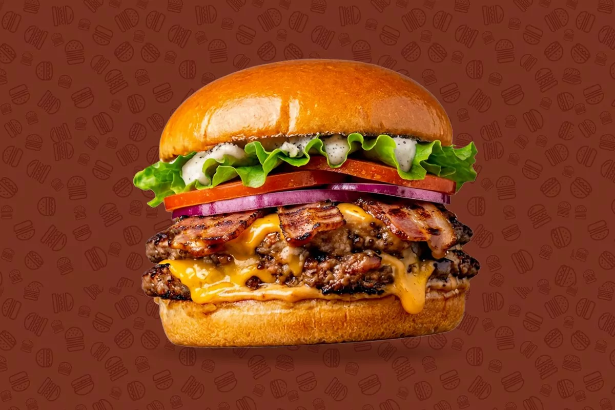 Le Tasty Beef nappé de sauce sur fond brun